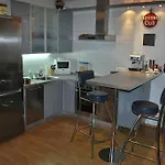 Apartamento Chotěšovská With Parking Place Praga