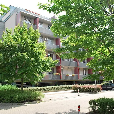 Chotesovska With Parking Place * Prag