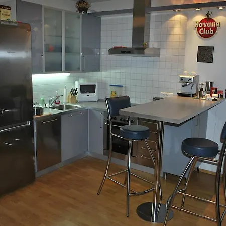 Apartment Chotesovska With Parking Place Prague